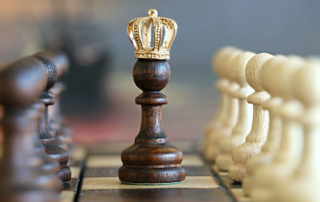 Schachkönig mit Krone